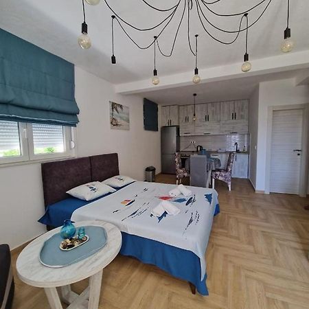 Studio Apartman Happy Home Tivat Extérieur photo