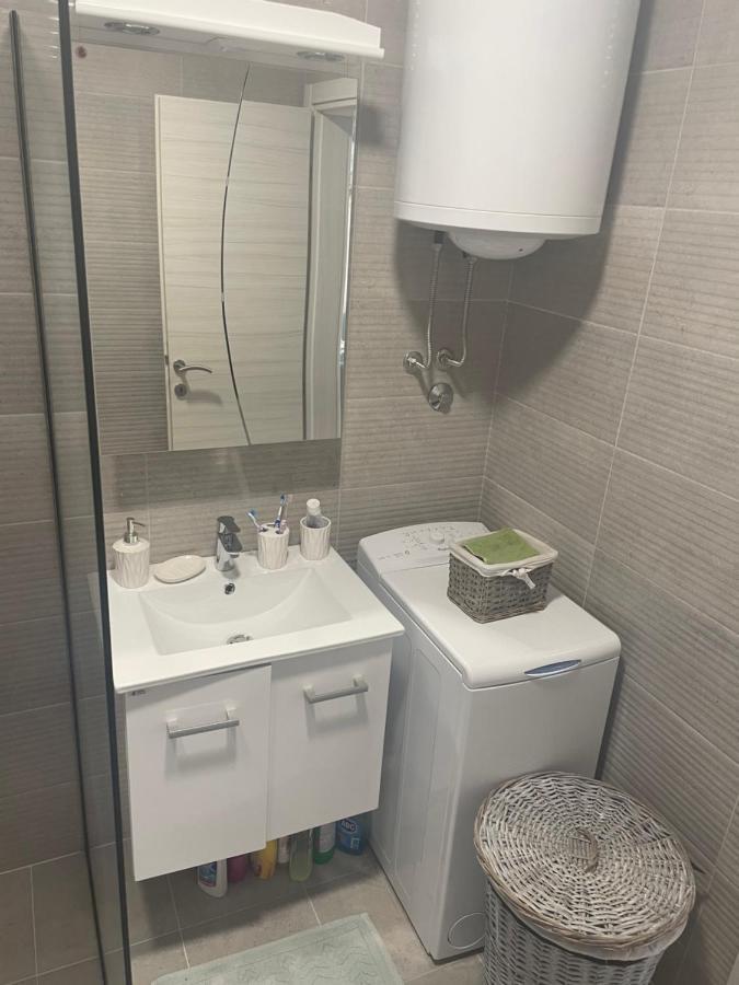 Studio Apartman Happy Home Tivat Extérieur photo