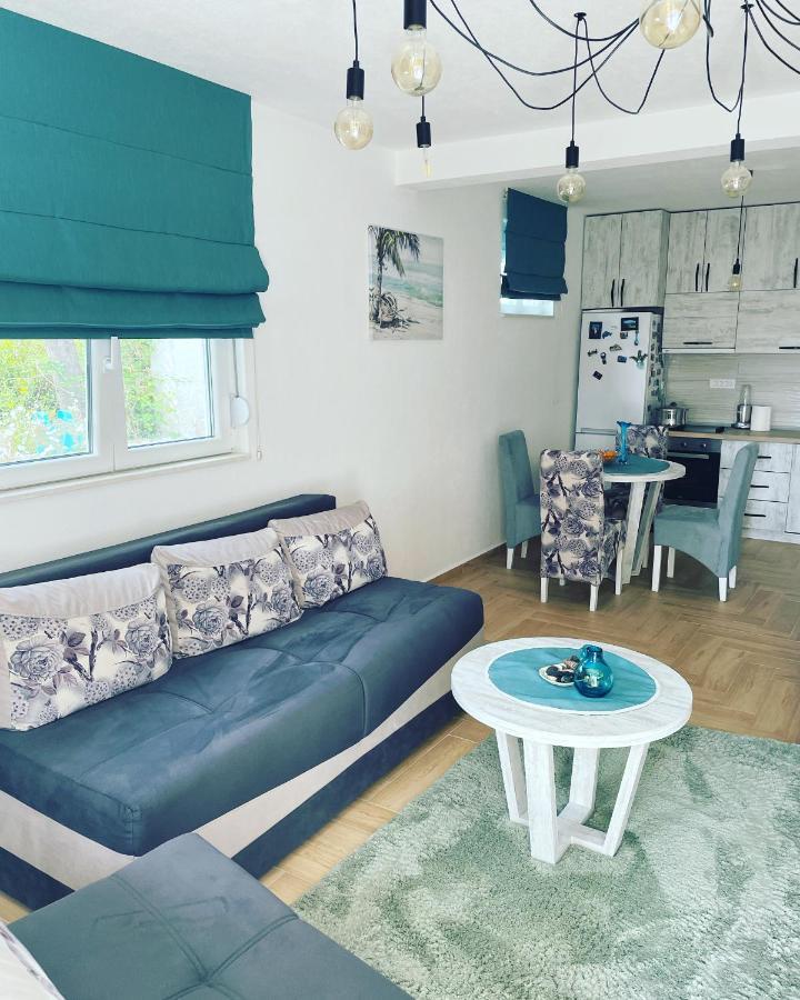 Studio Apartman Happy Home Tivat Extérieur photo
